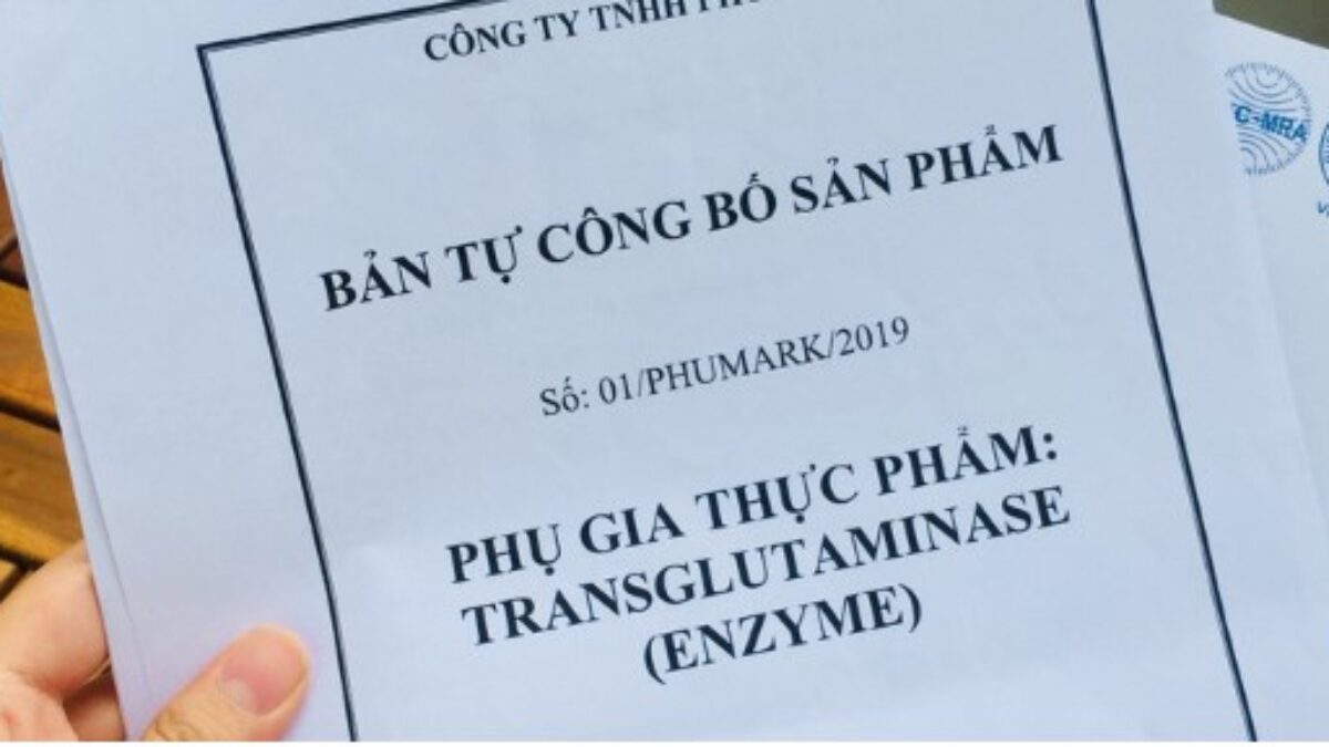 Kho thực phẩm bao gói sẵn nhập từ Hàn Quốc gồm thùng mì, snack và nước giải khát